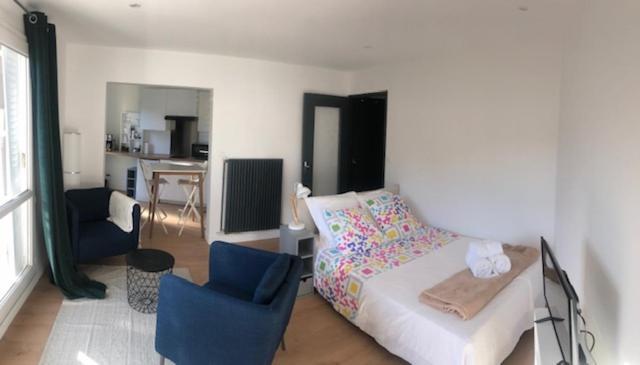 סן-אטיין Rond Point Studio Cosy Et Central Avec Balcon מראה חיצוני תמונה